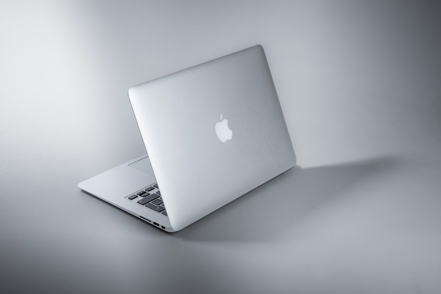 MacBook Air 13" M2, 8 GB / 256 GB, Silver